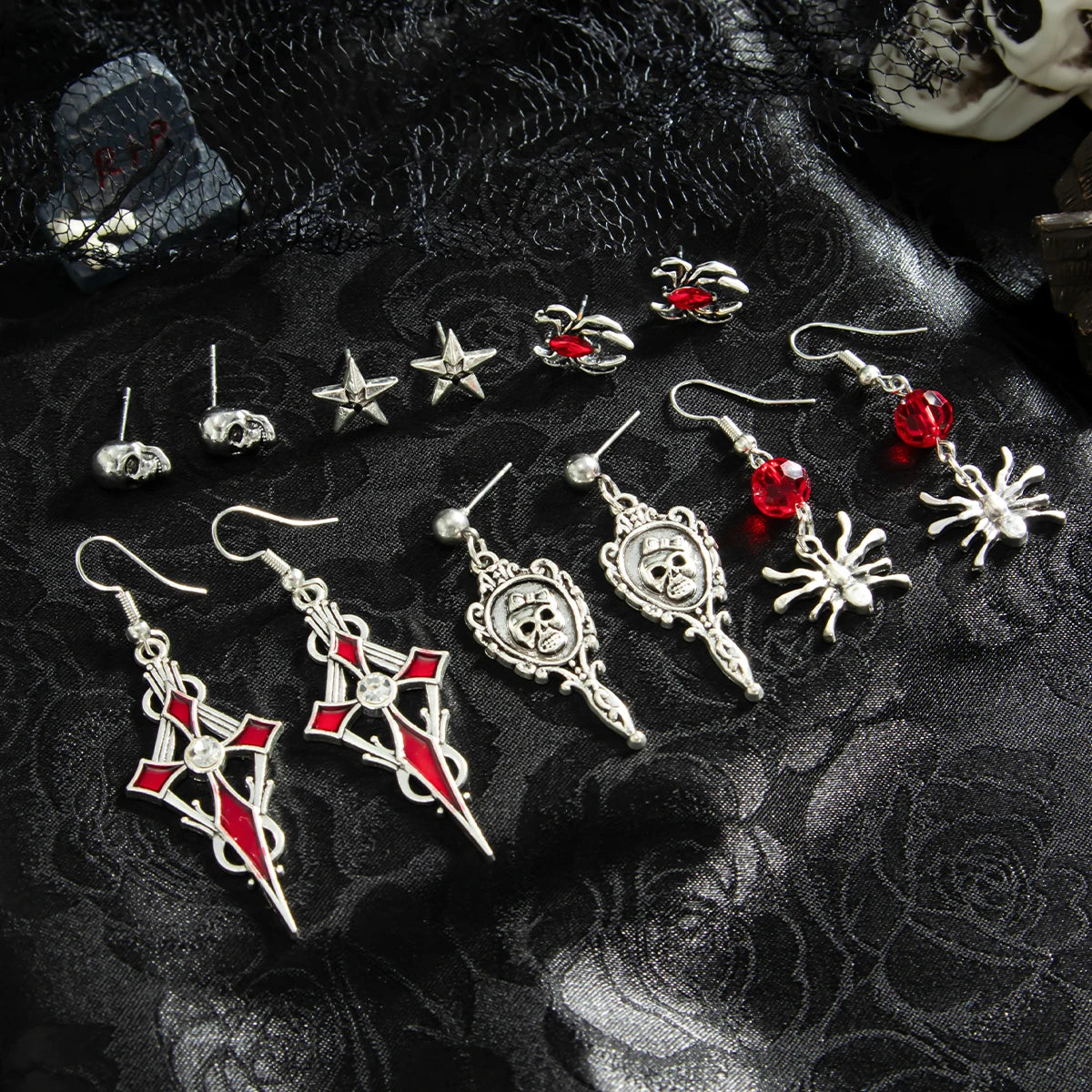 Halloween Skull Spider Drop Earrings – Gothic Jewelry for Women