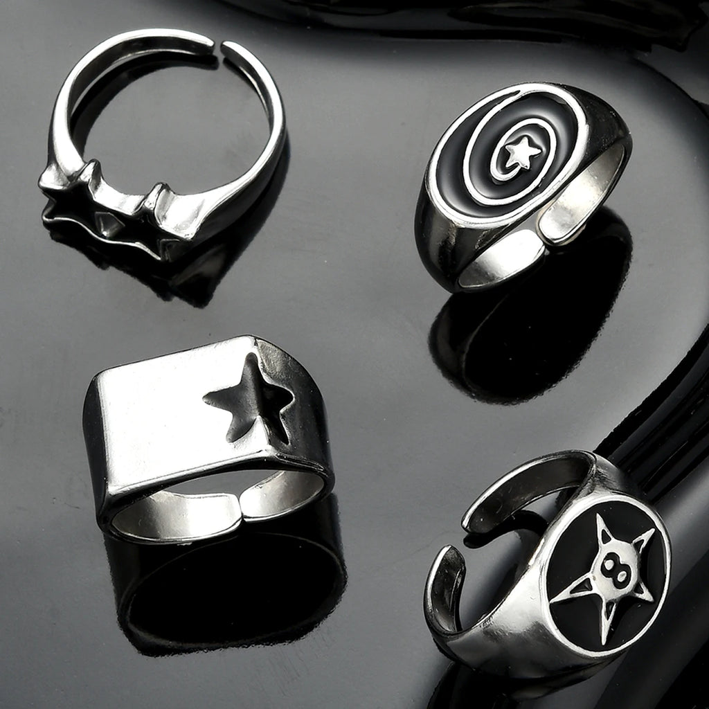 Black Star Rings Set – 4-Piece Y2K Punk Geometric Jewelry
